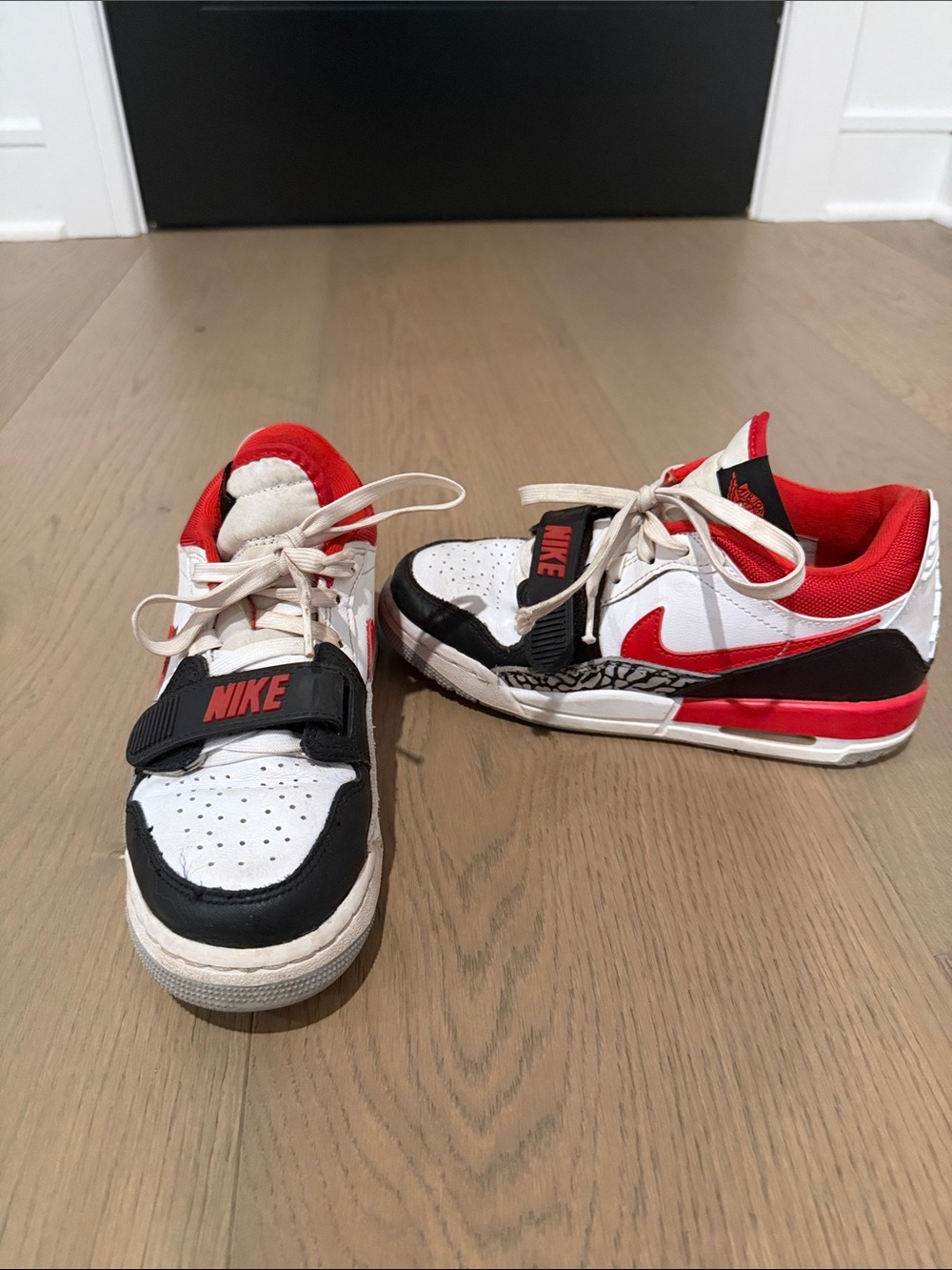 Jordan Air Legacy 312 Kids White, Red & Black Low-Top Sneakers